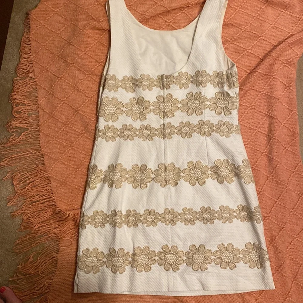 White and gold lily Pulitzer dress size 10 - Picture 2 of 3